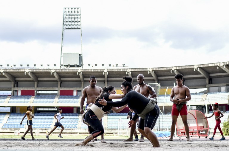 ¿Sumo en Venezuela? Otra lucha contra una pesada crisis