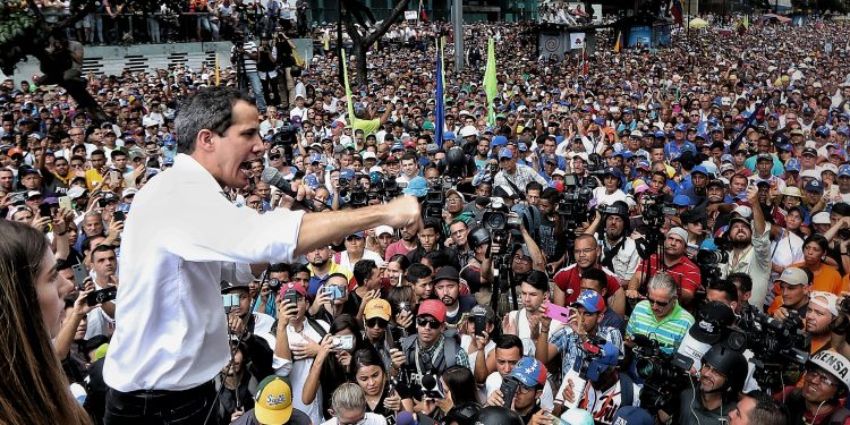 Reto de Guaidó: conflictividad bajó 51% en febrero y 58% de los venezolanos no quiere protestar
