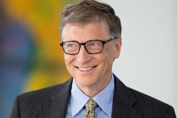 Bill Gates apunta a educación y salud como sectores «clave» para igualdad