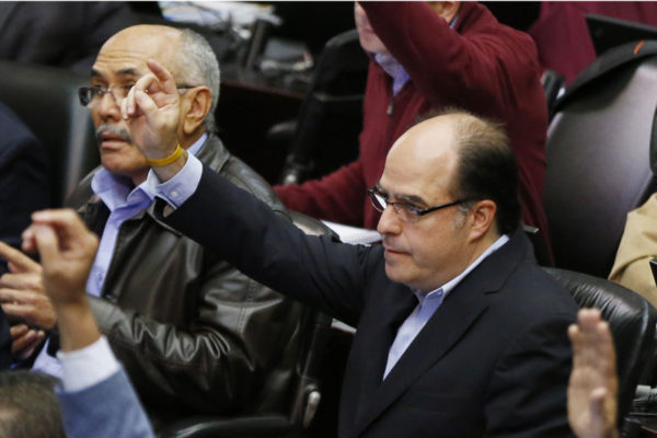 Julio Borges plantea cese del gobierno interino de Guaidó al que califica de ‘casta burocratizada’