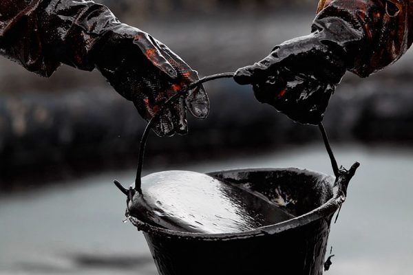 Barril de la OPEP llega a 55,62 dólares, su valor más alto desde julio de 2015