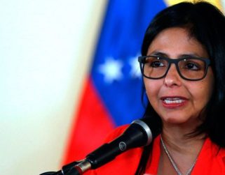 Gobierno de Maduro llama adefesio solicitud de Guaidó de reunión con Comando Sur