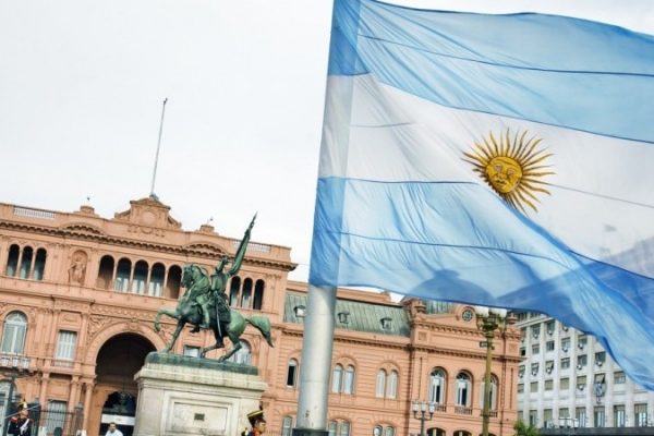 Argentina aspira a alcanzar acuerdo comercial UE-Mercosur la próxima semana