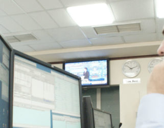 Deuda soberana denominada en dólares cierra con alza de 0.06 puntos