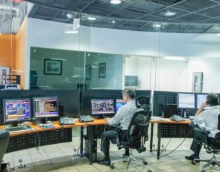 Bonos soberanos abren la semana con caída de 0.35 puntos