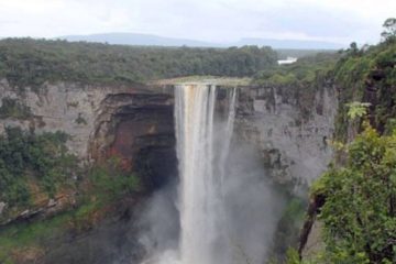 Venezuela reitera su rechazo al laudo de hace 127 a&ntilde;os que otorg&oacute; el Esequibo a Guyana