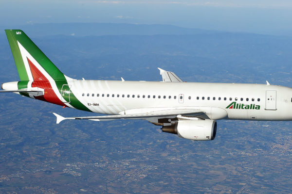Italia reabrirá sus aeropuertos el 3 de junio tras el cierre por Covid-19