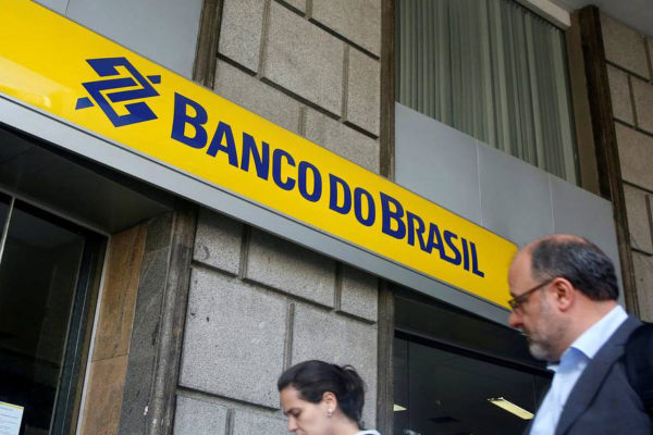 Ganancia de Banco do Brasil incumple expectativas por amortizaciones y menores ingresos