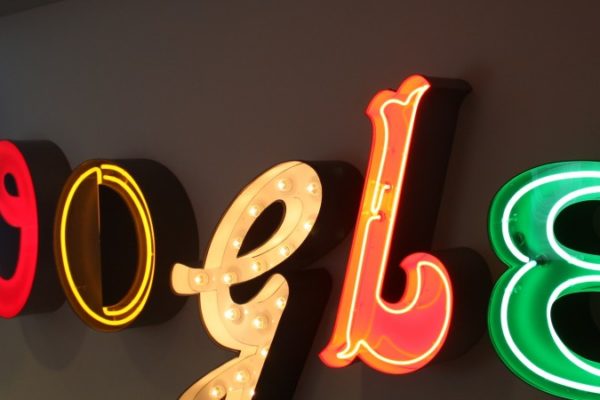 Google afronta multa antimonopolio de la UE en julio