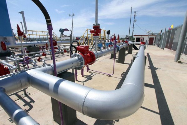 Pdvsa y Repsol estudian elevar producción de crudo y gas en Petroquiriquire