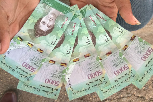 Liquidez monetaria se acerca al billón de bolívares soberanos