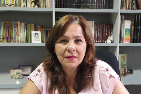 María Carolina Uzcátegui: Para fortalecer sector del comercio se deben revisar leyes económicas