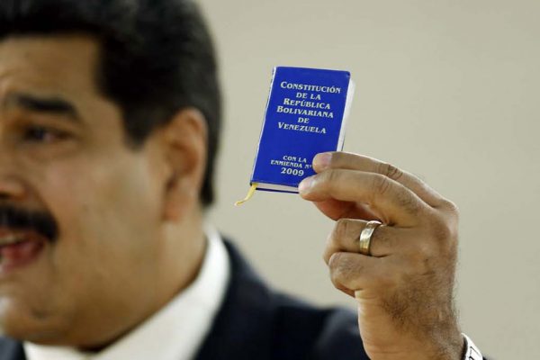Maduro pide construir «Estado Comunal» y se subordina a la Constituyente