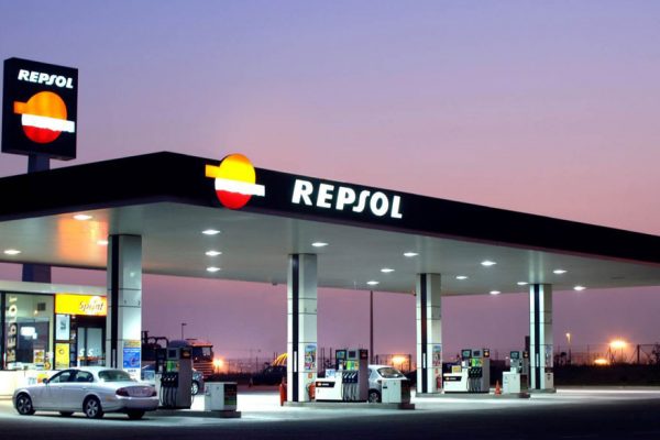 Beneficio de la petrolera española Repsol crece 59% hasta marzo