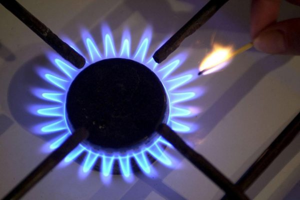 Argentina autoriza envíos en firme de gas natural a Chile