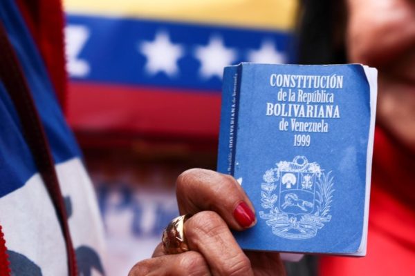Maduro propone reforma constitucional para introducir la pena de cadena perpetua por corrupción