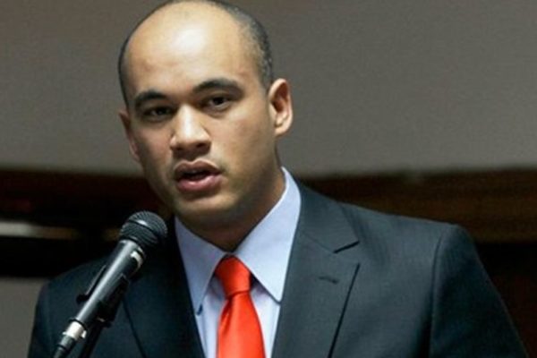Gobernador de Miranda dice que se ha incrementado 40% suministro de agua en la Gran Caracas