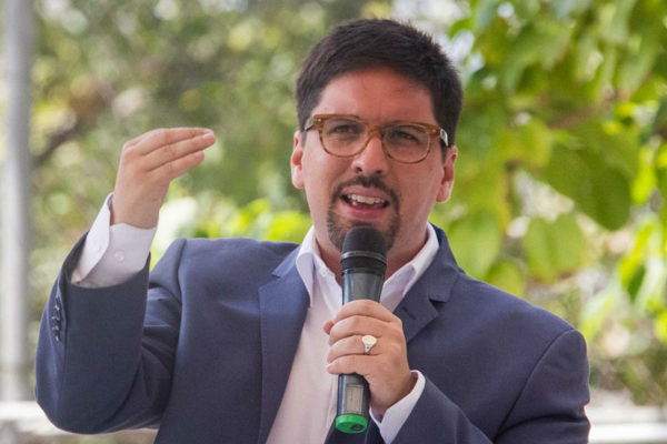 Freddy Guevara pidió refugio en Embajada de Chile en Caracas