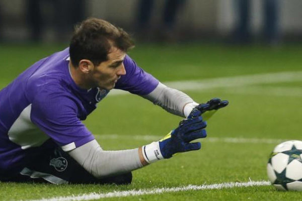 Iker Casillas jugará otra temporada en el Porto