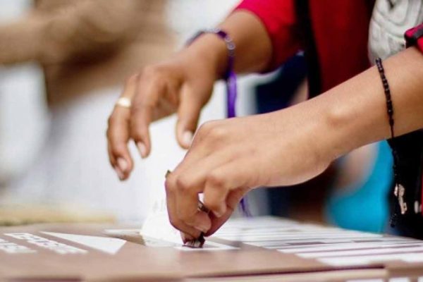 Abren centros de votación para las elecciones presidenciales