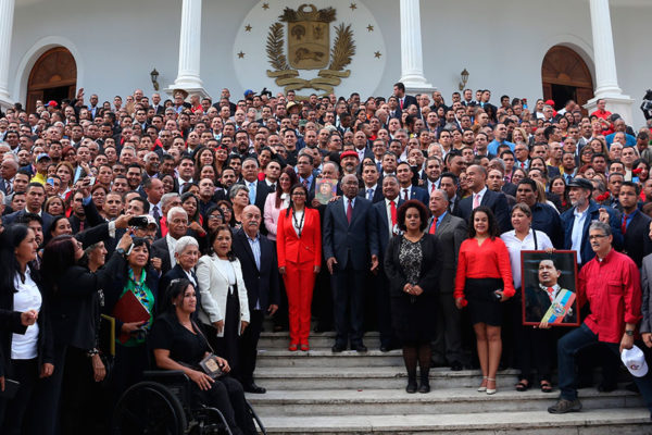 Maduro: Asamblea Nacional Constituyente actuará contra quien no respete control de precios