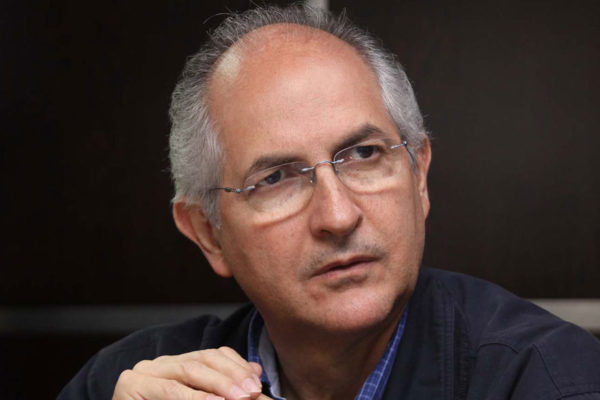 Antonio Ledezma pide un cambio de liderazgo en la oposición