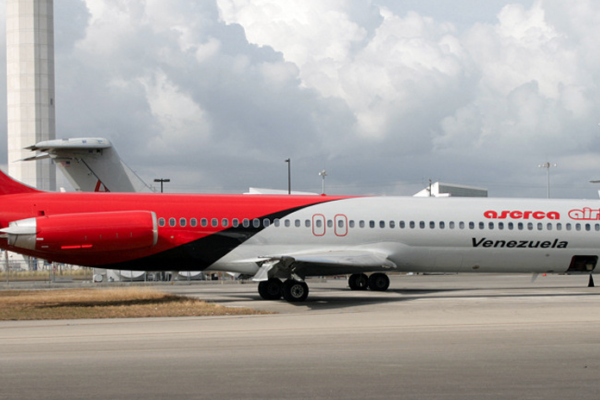 ¿Por qué están desapareciendo las aerolíneas nacionales?