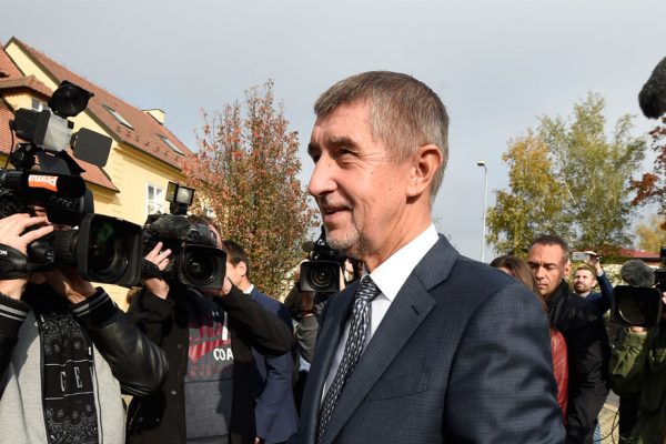 Millonario populista gana elecciones en República Checa