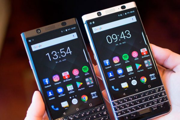 BlackBerry demanda a Facebook, WhatsApp e Instagram