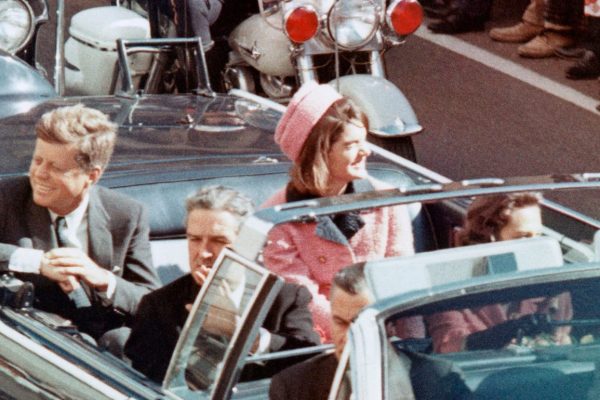 Trump hará públicos casi todos los archivos sobre el asesinato de John F. Kennedy