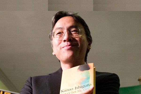 Kazuo Ishiguro gana el Premio Nobel de Literatura