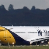 Británica Monarch Airlines se declara en quiebra y deja a la deriva a miles de pasajeros