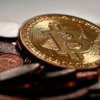 El bitcoin se dispara y consigue superar los $7.000 por primera vez