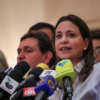 María Corina denuncia que fue agredida por chavistas