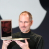 Descubre el peculiar libro que encendió la chispa de la innovación de Steve Jobs