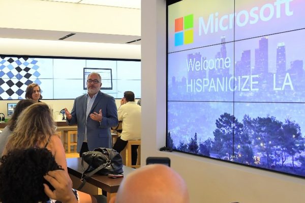 Microsoft y Apple impulsan nuevo récord en el índice tecnológico Nasdaq