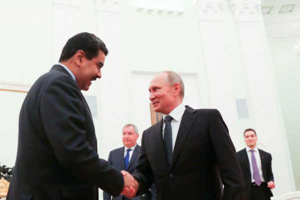 Putin: Venezuela está atravesando una época nada fácil