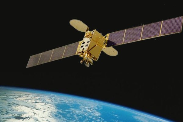 Satélite de EEUU mantiene al aire a medios estatales por fin «prematuro» del «Simón Bolívar»