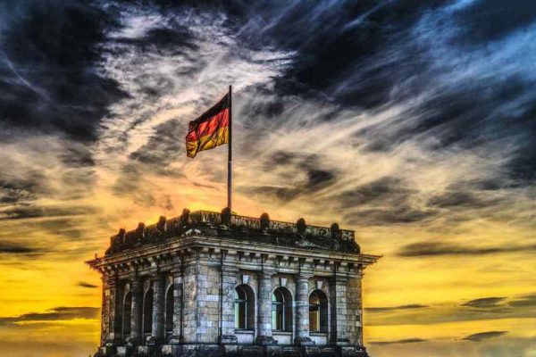 Economía alemana registrará una contracción de 10% del PIB en el segundo trimestre