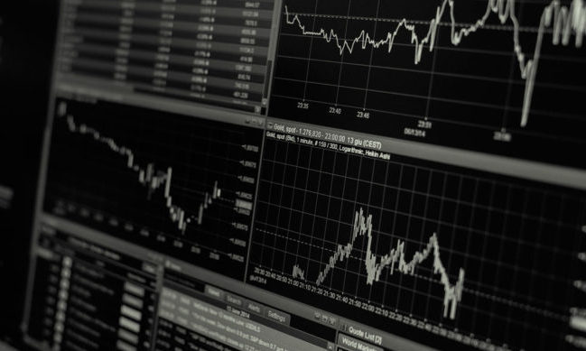 Grandes firmas de Wall Street eval&uacute;an reingresar en bonos venezolanos, seg&uacute;n Bloomberg