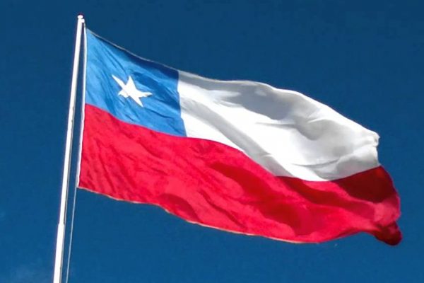 Vacuna china Coronavac registró efectividad de 67% en Chile