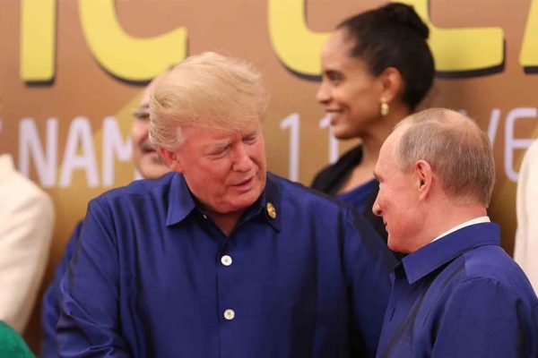 Inteligencia de EEUU desconcertada por relación Trump-Putin