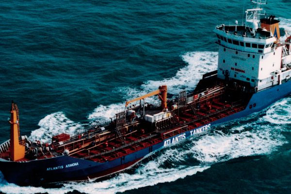 Cuarto tanquero iraní con combustible navega en aguas venezolanas