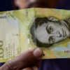 EFE: Billete de 100.000 bolívares vale más para vender que para comprar