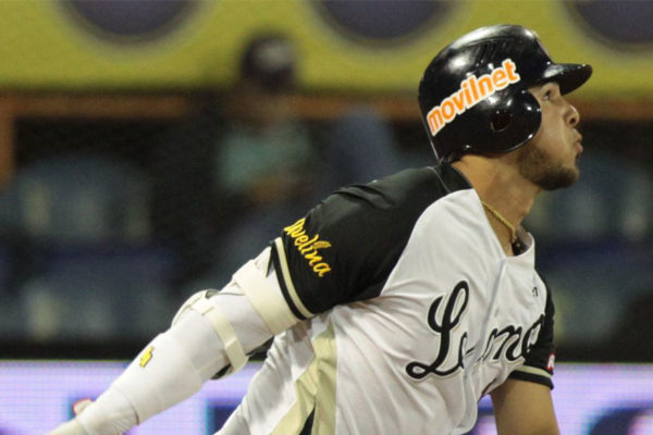 Leones del Caracas venció 14-3 a las Águilas del Zulia