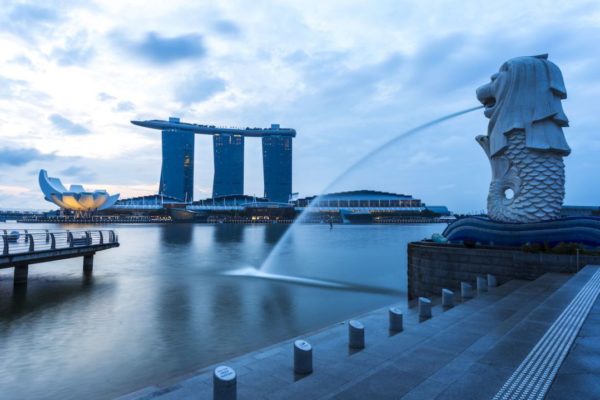 Singapur entra en recesión al desplomarse su economía en el segundo trimestre