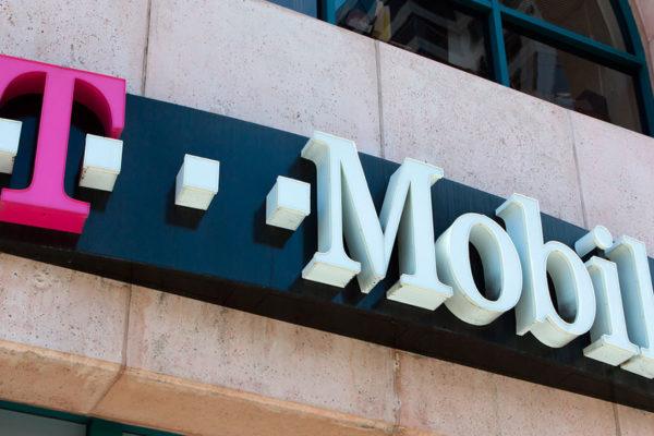 Operadores de telefonía móvil Sprint y T-Mobile renunciaron a fusionarse