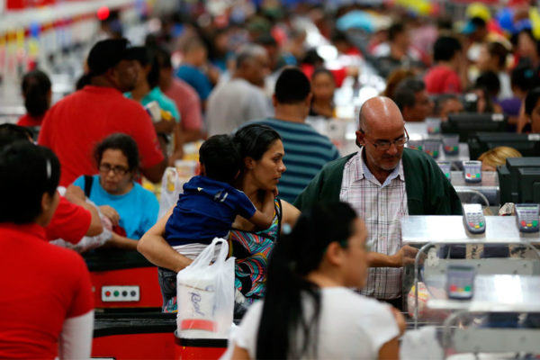 Sindicalista asegura que Abastos Bicentenario será privatizado