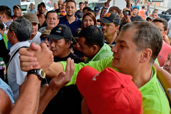 Expresidente Correa regresa a Ecuador para medir fuerzas