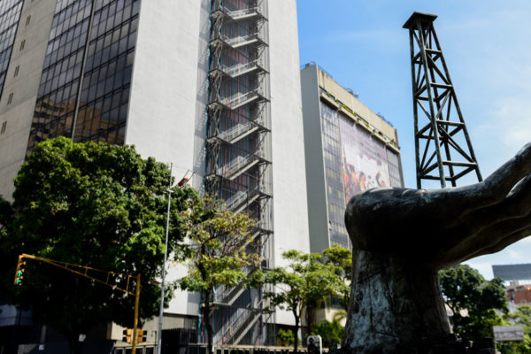 Informe de Pdvsa denuncia aplicación de multas millonarias a bancos que operan con Venezuela